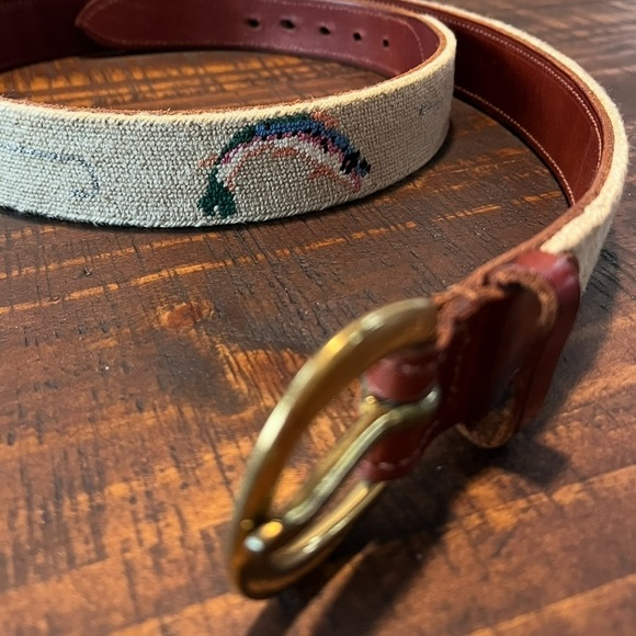 Designer Belts Unlimited: Vintage Needlepoint Belt w/Saltwater Fish: Size 38